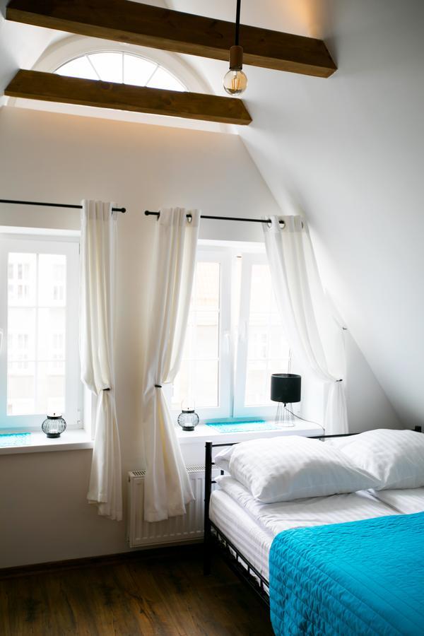 H&T Old Town Szeroka 77 Apartment กดัญสก์ ภายนอก รูปภาพ